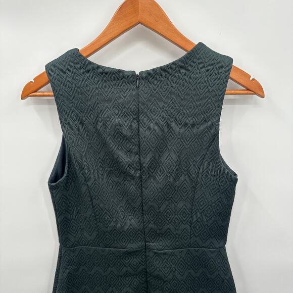 BANANA REPUBLIC FACTORY NWT Green Pattern Ruffle Hem Textured Dress // 6 - Picture 7 of 8